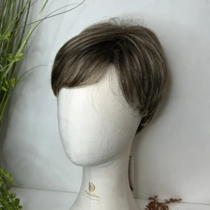 Trumpas perukas PIXI 8H/124