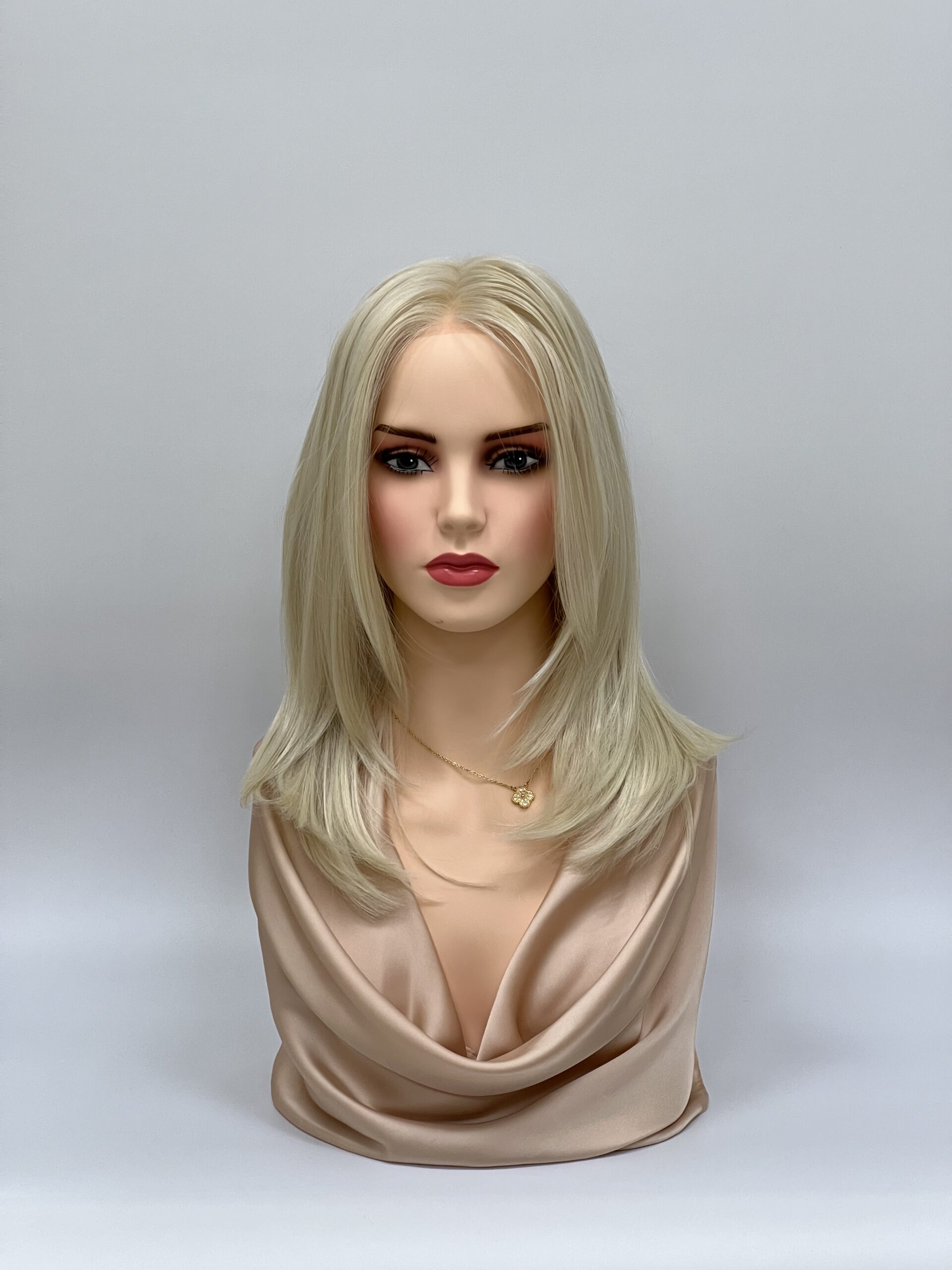 GLOWFIBER perukas Platininė blondinė 45cm