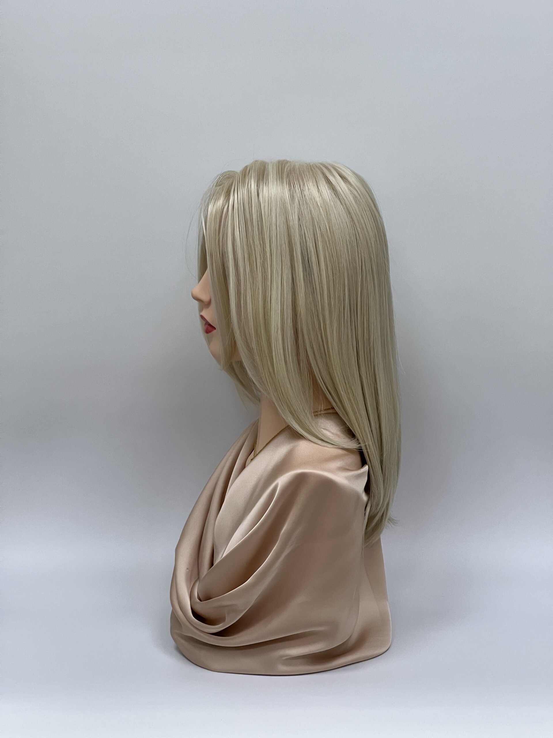 GLOWFIBER perukas Platininė blondinė 45cm - Image 2