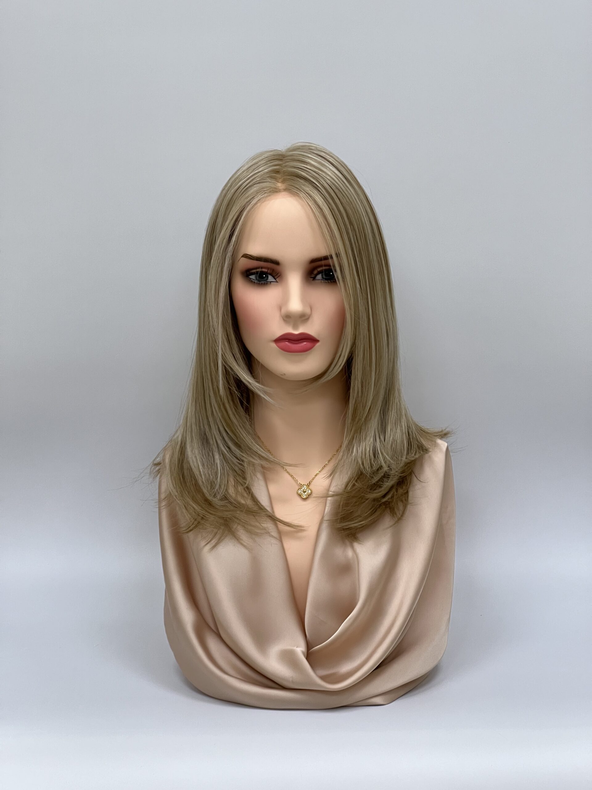 GLOWFIBER perukas Smėlinė blondinė 45cm