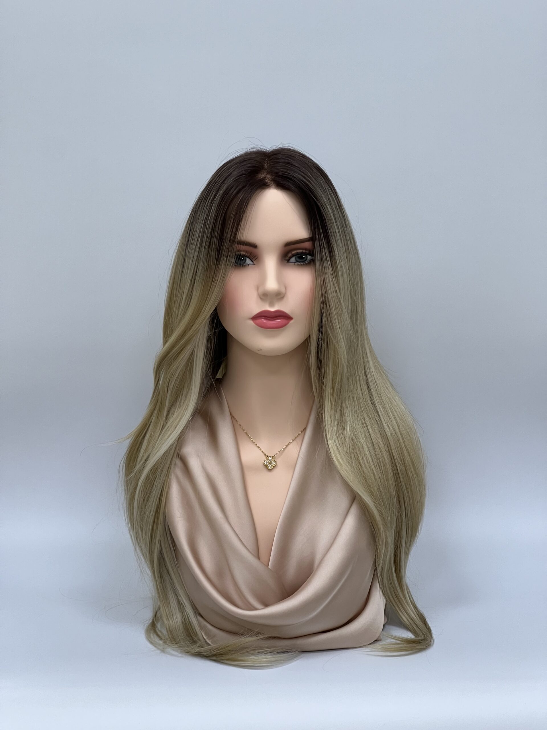 GLOWFIBER perukas Šviesi smėlio ombre 65cm