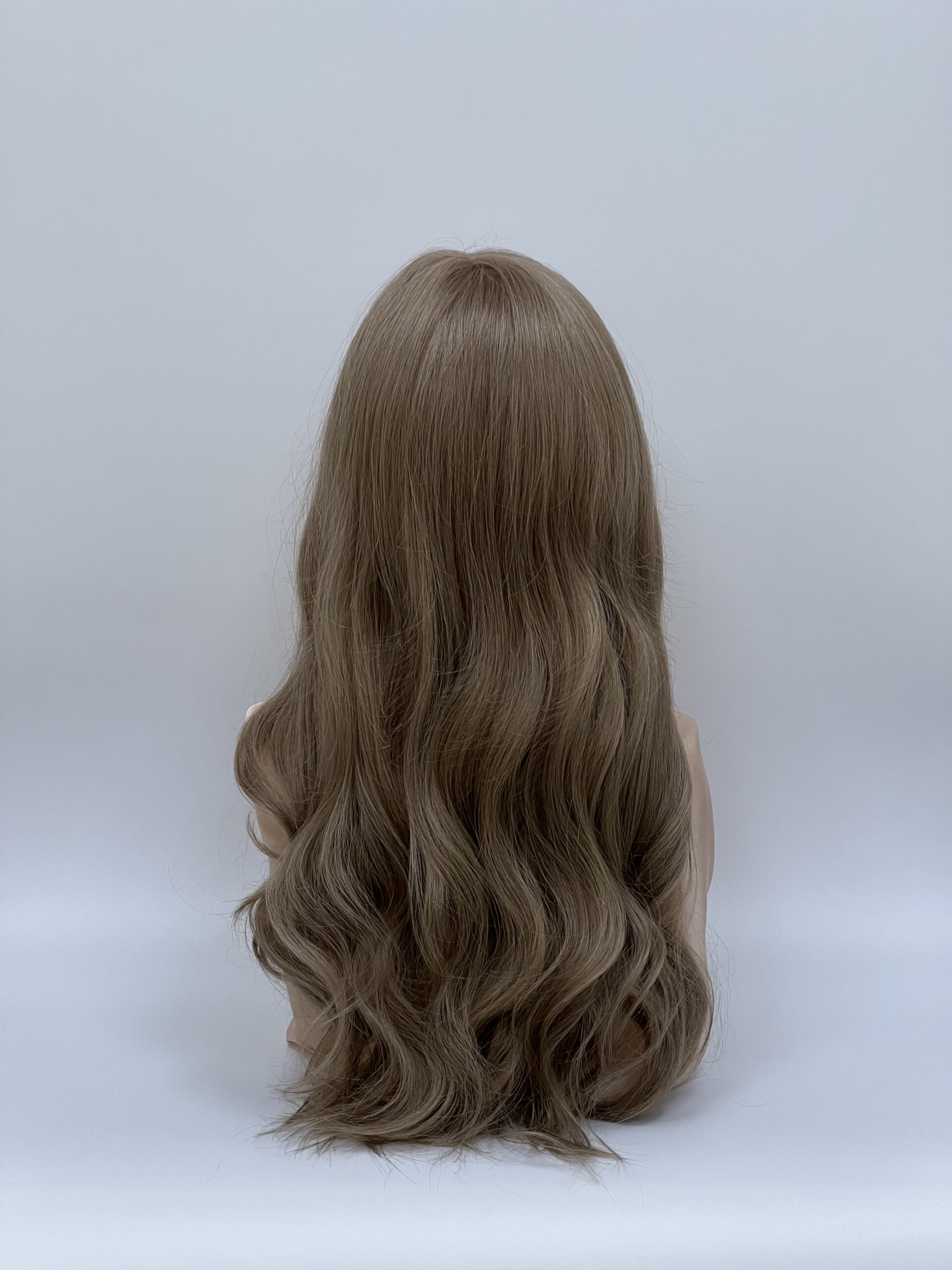 GLOWFIBER perukas Pelenų smėlio blondinė 65cm - Image 2