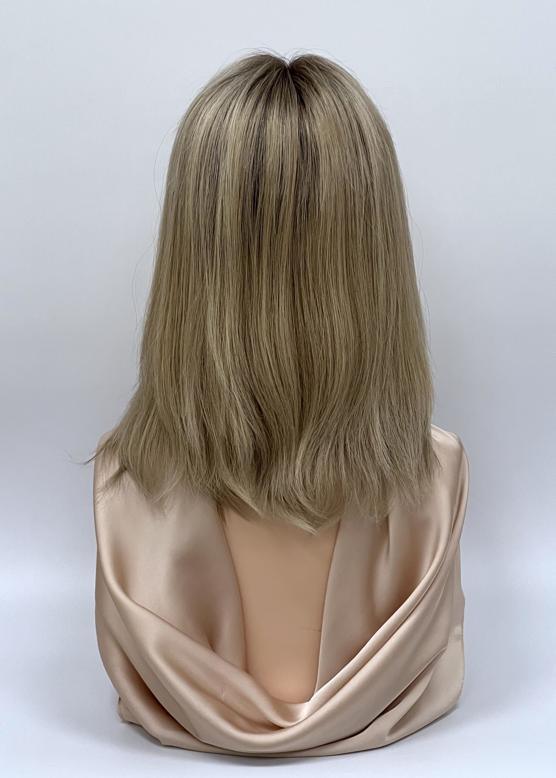 Natūralių plaukų perukas Peleninė tamsi blondinė - Image 3